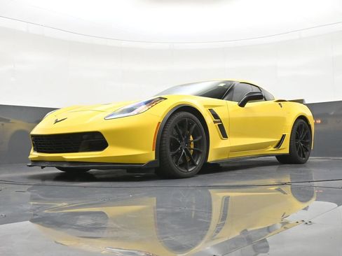 Used 2017 Chevrolet Corvette Grand Sport RWD image 25