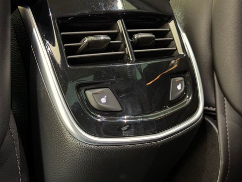 Used 2018 Cadillac XTS Luxury image 41