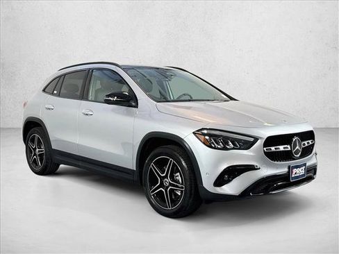 Used 2026 Mercedes-Benz GLA 250 4MATIC image 3