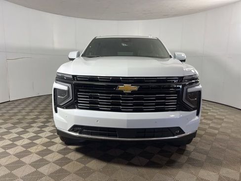 New 2026 Chevrolet Suburban High Country AWD/4WD image 2