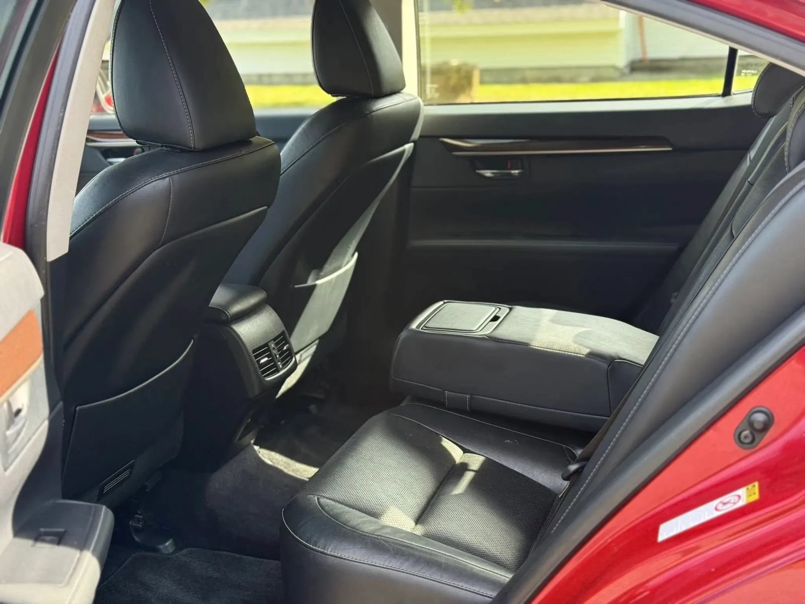Used 2014 Lexus ES 350 w/ Luxury Package FWD image 13
