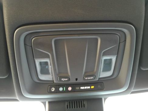 Used 2026 Chevrolet Silverado 1500 LT image 47