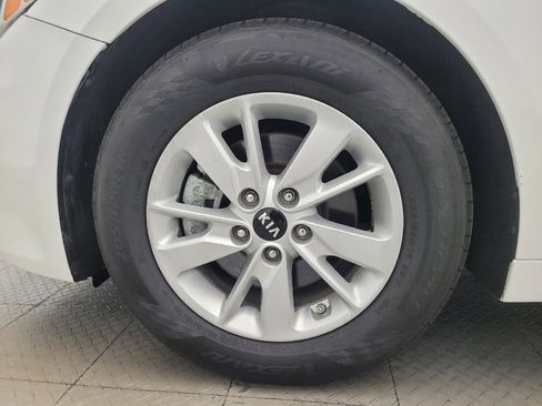 Used 2016 Kia Optima LX FWD image 31