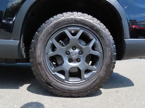 Used 2024 Honda Pilot TrailSport image 10