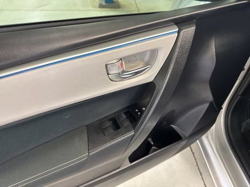 Used 2016 Toyota Corolla LE FWD image 25