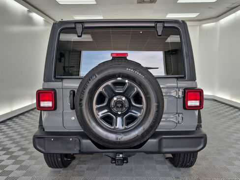 Used 2021 Jeep Wrangler Unlimited Sport AWD/4WD image 11
