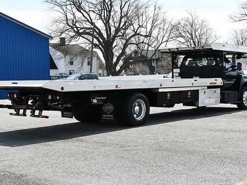 Used 2018 Ford F750 2WD Regular Cab Super Duty image 7