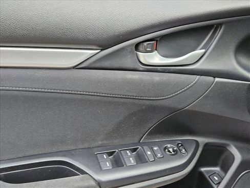 Used 2016 Honda Civic EX image 9