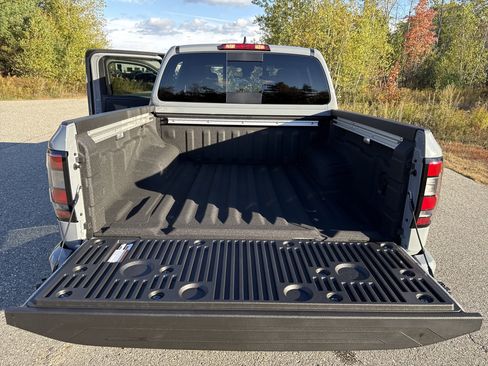 New 2026 Nissan Frontier PRO-4X w/ Pro-4x Convenience Package image 16