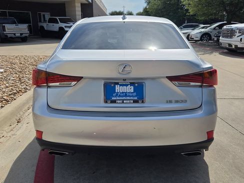 Used 2019 Lexus IS 300 w/ Accessory Package RWD image 4