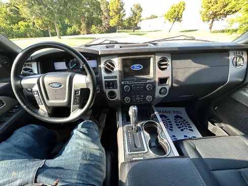 Used 2017 Ford Expedition Limited RWD image 17