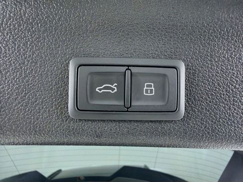Used 2022 Audi RS 6 AWD/4WD image 30