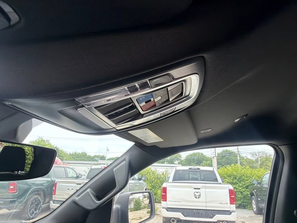 New 2026 RAM 1500 Big Horn AWD/4WD image 17