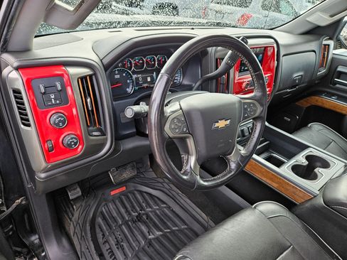 Used 2018 Chevrolet Silverado 1500 High Country image 12