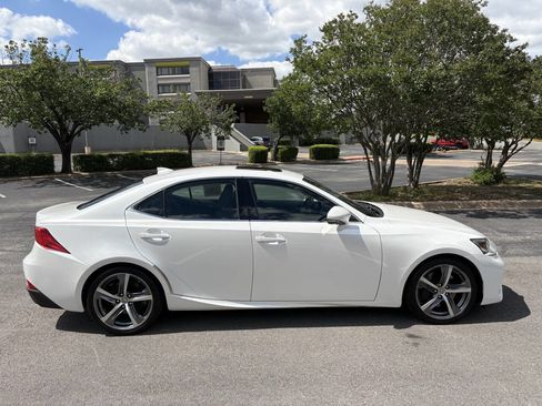 Used 2017 Lexus IS 200t w/ Navigation System Package RWD image 8