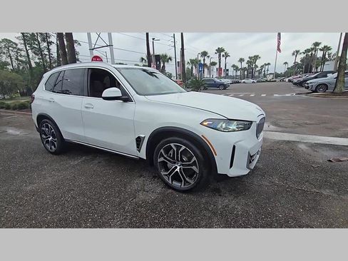 New 2026 BMW X5 xDrive50e w/ Premium Package image 18