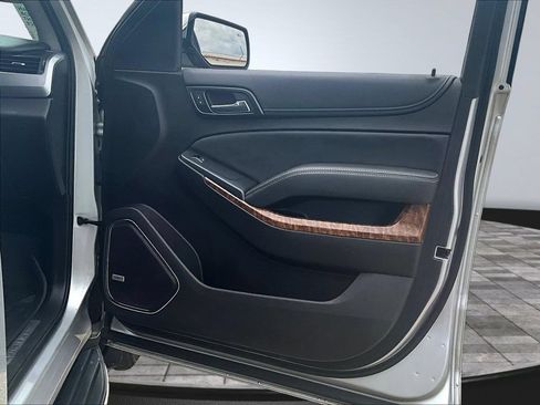 Used 2016 Chevrolet Suburban LTZ AWD/4WD image 30