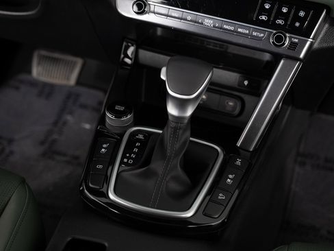 Used 2024 Kia Seltos SX w/ SX Sunroof Package image 39