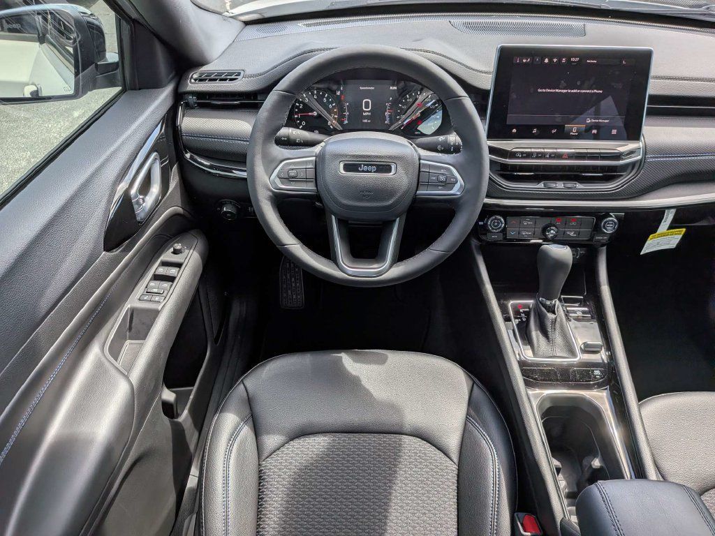 New 2026 Jeep Compass Latitude AWD/4WD image 13