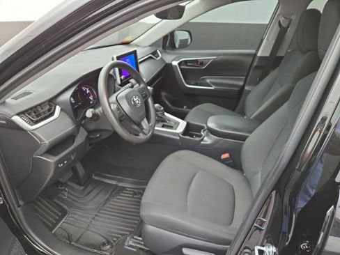 Certified 2025 Toyota RAV4 LE FWD image 15
