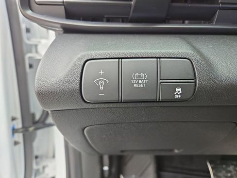New 2026 Hyundai Elantra Sport FWD image 21