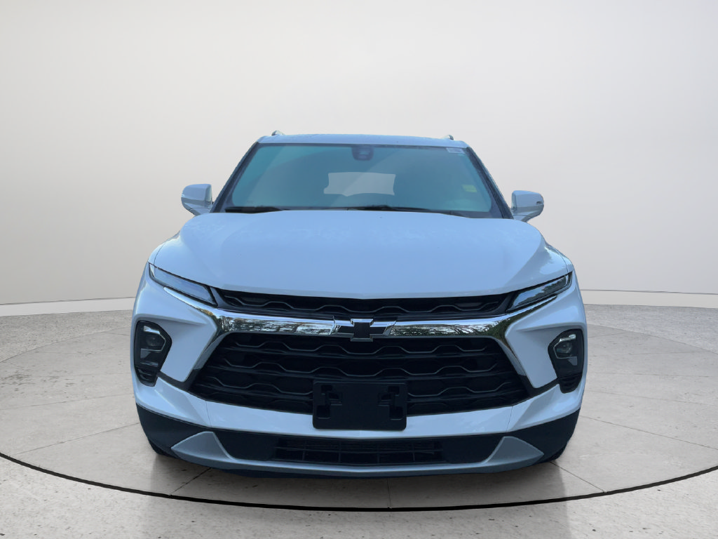 Used 2024 Chevrolet Blazer LT w/ LPO, Floor Liner Package FWD image 3