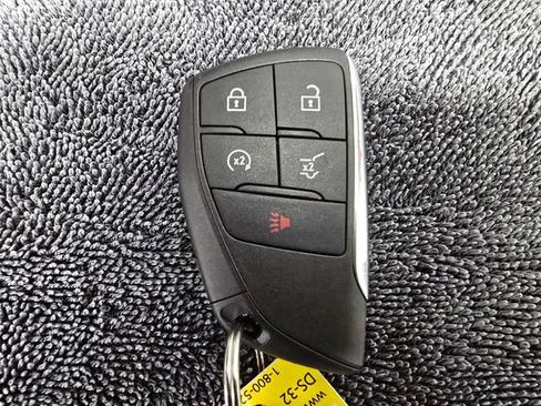 Used 2023 Buick Envision Essence AWD/4WD image 36
