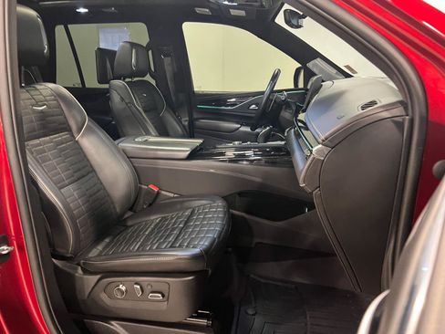 Used 2023 Cadillac Escalade V AWD/4WD image 45