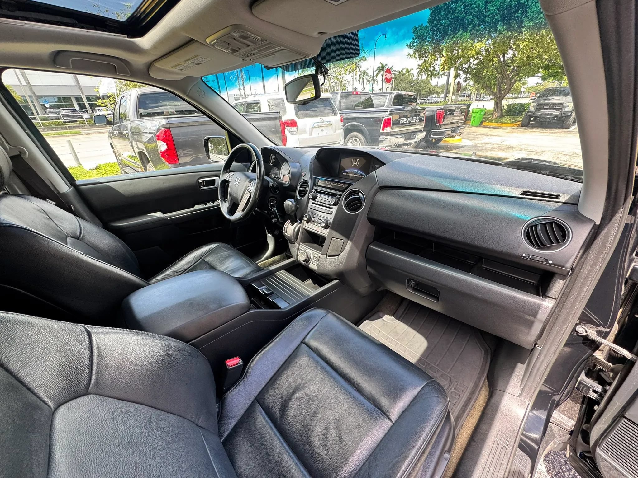 Used 2015 Honda Pilot Touring image 23