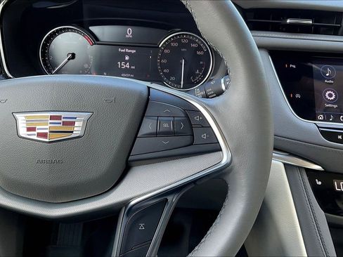 Used 2022 Cadillac XT5 Premium Luxury FWD image 14