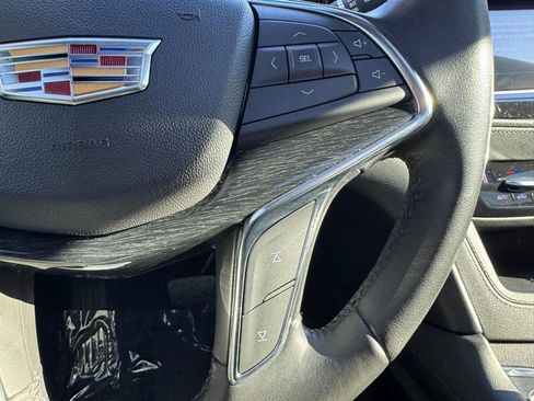 Used 2021 Cadillac XT5 Premium Luxury w/ LPO, Floor Liner Package image 19