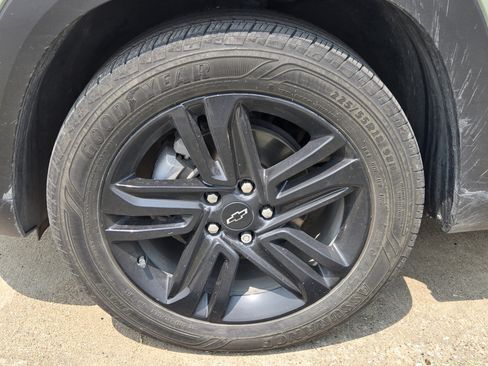 Used 2024 Chevrolet Trax ACTIV w/ Driver Confidence Package FWD image 9