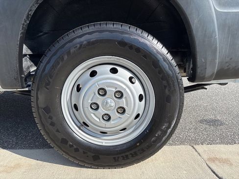 Used 2023 RAM ProMaster 2500 w/ Driver Convenience Group image 17