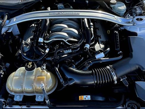 Used 2016 Ford Mustang GT Premium w/ Equipment Group 401A image 9