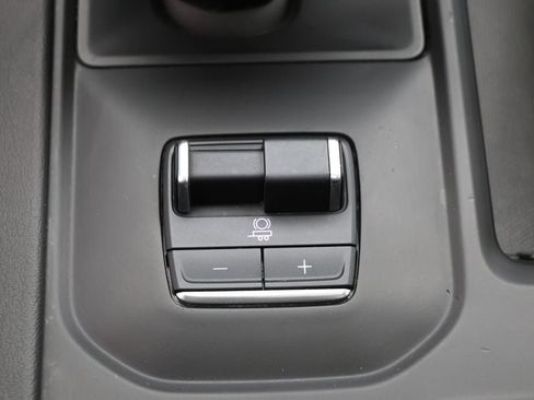 Used 2022 GMC Sierra 1500 Denali w/ Denali Reserve Package image 35