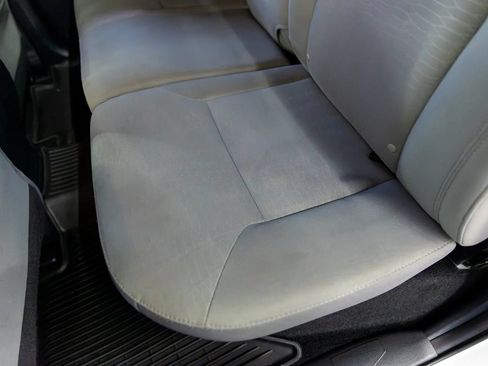 Used 2019 Toyota Tacoma SR w/ SR Convenience Package RWD image 16