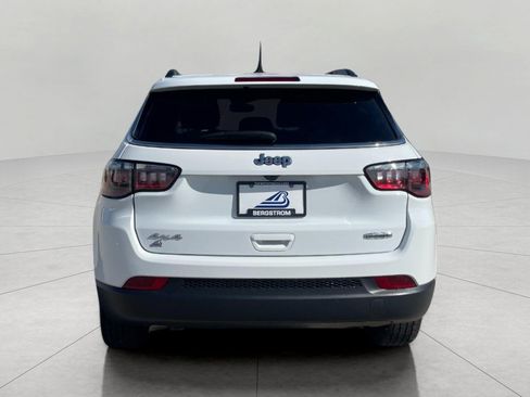 Used 2023 Jeep Compass Latitude w/ Mopar Graphics Package AWD/4WD image 36