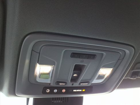 Used 2025 Chevrolet Silverado 1500 LT Trail Boss w/ Convenience Package II image 27