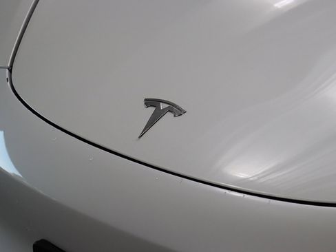 Used 2023 Tesla Model 3 Standard Range image 14