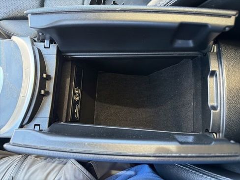 Used 2017 Mercedes-Benz GLC 300 4MATIC image 18