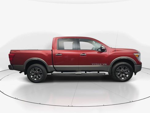 Used 2019 Nissan Titan Platinum Reserve image 8