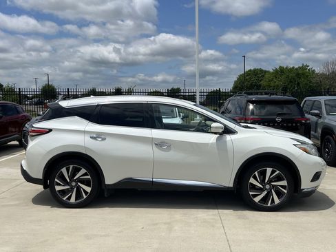 Used 2015 Nissan Murano Platinum w/ Platinum Technology Package FWD image 3