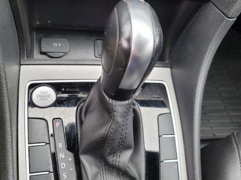 Used 2021 Volkswagen Passat 2.0T R-Line image 20