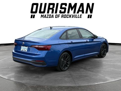 Used 2023 Volkswagen Jetta Sport FWD image 6