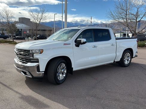 Used 2022 Chevrolet Silverado 1500 LTZ w/ LTZ Premium Package image 3