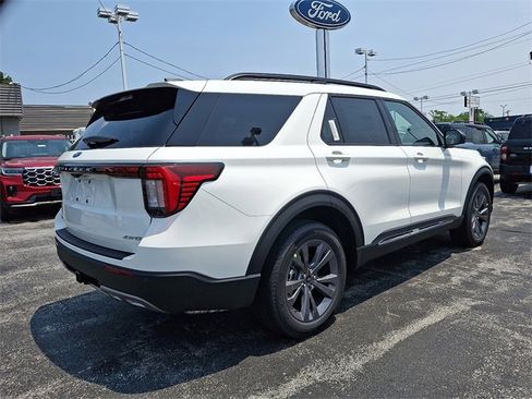 New 2025 Ford Explorer Active w/ Active Comfort Package image 4