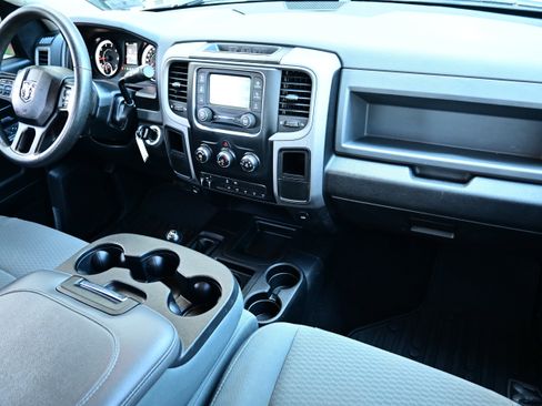 Used 2018 RAM 3500 Tradesman w/ Chrome Appearance Group AWD/4WD image 21