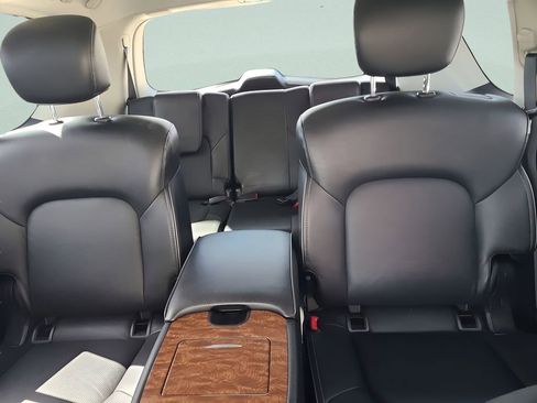 Used 2019 INFINITI QX80 Luxe w/ Proassist Package image 5
