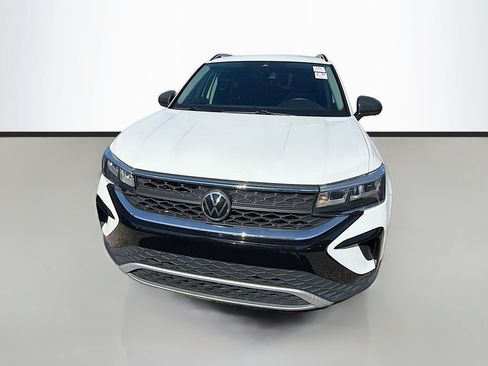 Used 2022 Volkswagen Taos S w/ IQ Drive S Package AWD/4WD image 2
