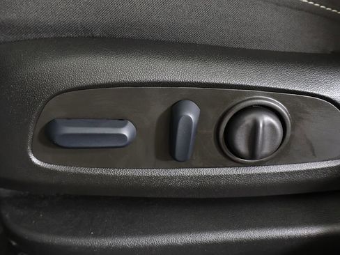 Used 2023 GMC Acadia SLE w/ Driver Convenience Package image 34